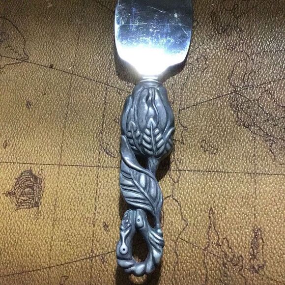 Magnolia platter 8 inch vintage Arthur court platter was unknown to handle servi - Picture 7 of 8